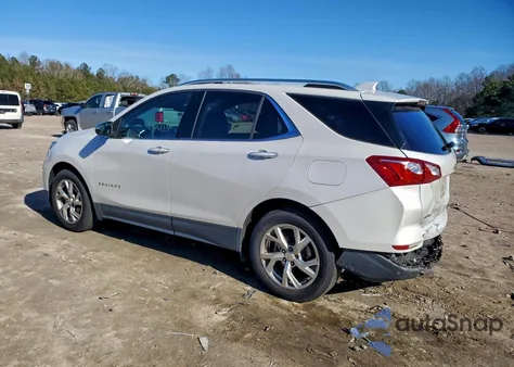 2020 Chevrolet Equinox Premier z USA, uszkodzony, nr VIN 3GNAXNEV4LS504752